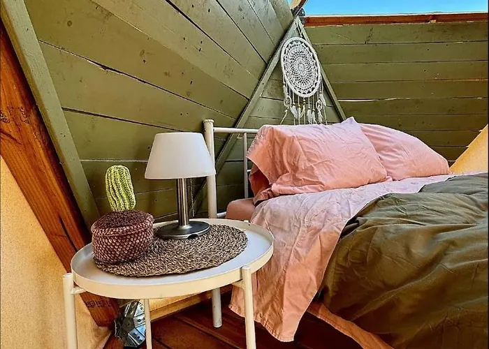 Raptor Ranch Glamping Valle