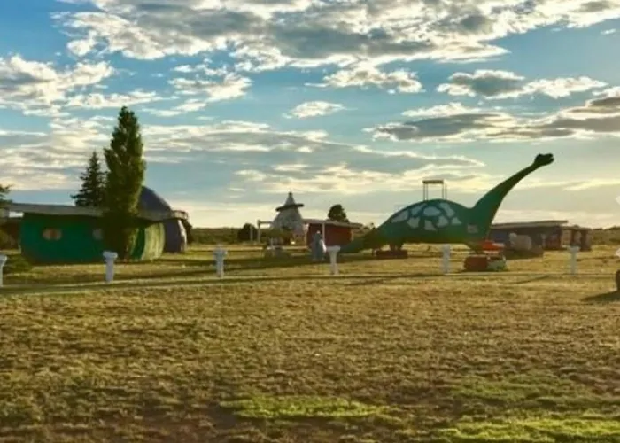 Raptor Ranch Glamping *